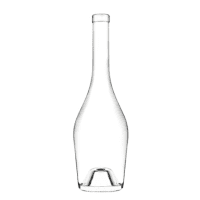Garrafa de vidro Pompadour Wine 750ml arredondada, com curvas femininas, punt profundo e pescoço esguio.